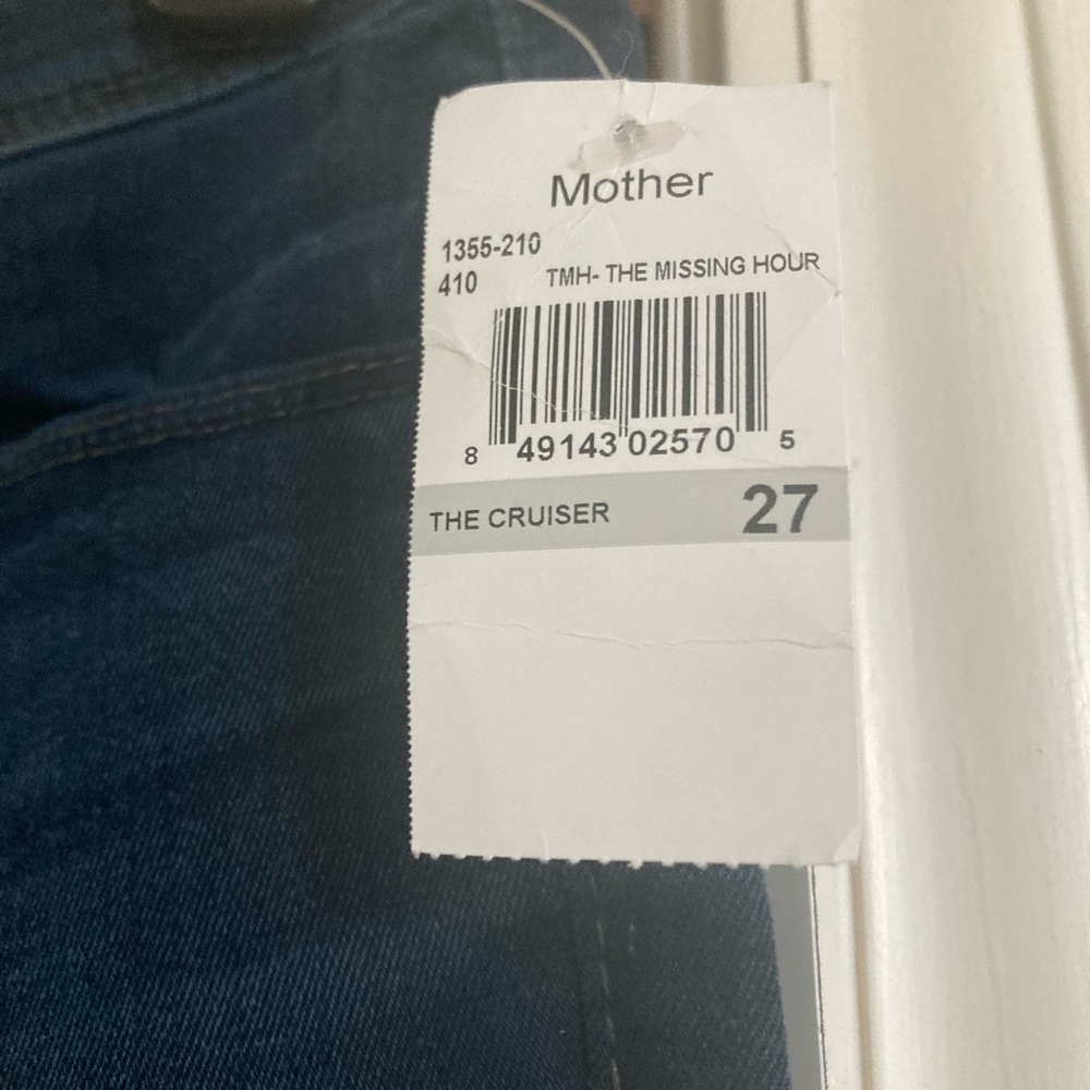 MOTHER The Cruiser Flare Jeans in Missing Hour 27 - Picture 5 of 7